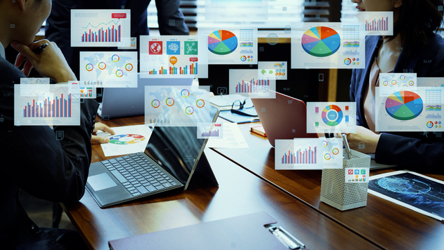 中小企業にDXが必要な理由とは？DX推進を成功させる4ステップと事例